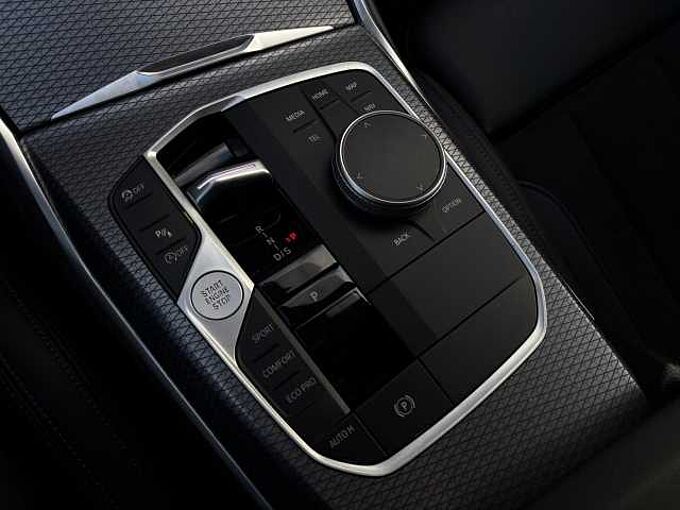 BMW 330i xDr.M Sport PRO Standh.HUD Kamera H/K19' 330 H/K19'