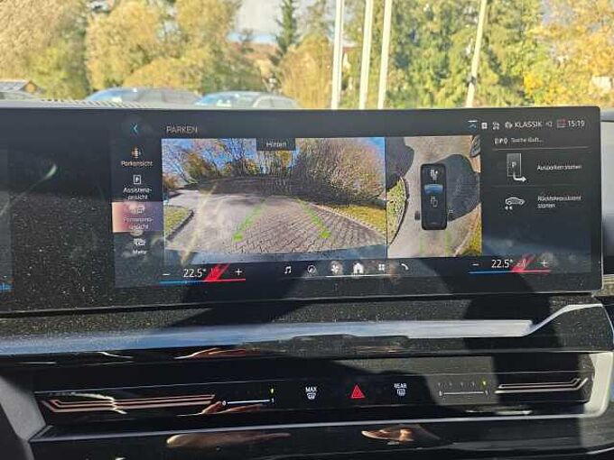 BMW 520d xDr.T. M Sport Pro HUD ACC B&W PanoD.AHK 20 520 Sportpaket Bluetooth Navi LED Klima Aktivlenkung Standhzg PDC el. Fenster