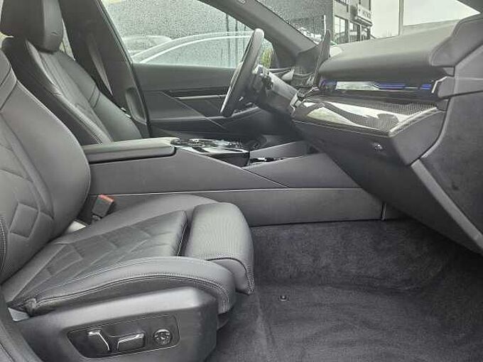 BMW 540d T.xDr. M Sport Pro HUD ACC Standh.AHK Park+ 540 Sportpaket Bluetooth Navi LED Klima Standhzg PDC el. Fenster