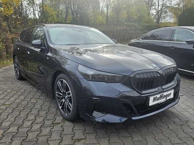 BMW 540d T.xDr. M Sport Pro HUD ACC Standh.AHK Park+ 540 Sportpaket Bluetooth Navi LED Klima Standhzg PDC el. Fenster