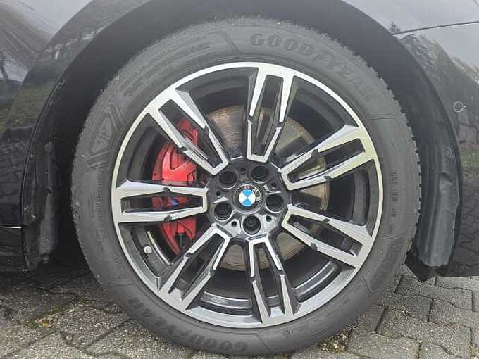 BMW 540d T.xDr. M Sport Pro HUD ACC Standh.AHK Park+ 540 Sportpaket Bluetooth Navi LED Klima Standhzg PDC el. Fenster