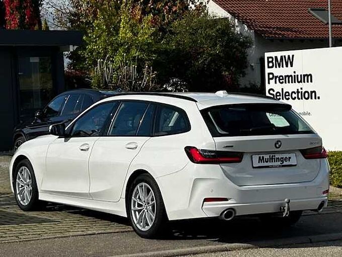 BMW 320d T. xDrive HUD LiveProf Sitzh. Temp. PDC AHK 320 Bluetooth Navi LED Klima el. Fenster