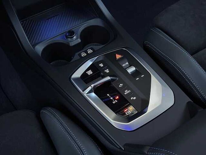 BMW M135 xDr. M Pro HUD ACC Kein Mietwagen 368km ! LED Sportpaket Bluetooth Navi Klima Aktivlenkung PDC el. Fenster