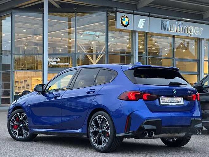 BMW M135 xDr. M Pro HUD ACC Kein Mietwagen 368km ! LED Sportpaket Bluetooth Navi Klima Aktivlenkung PDC el. Fenster