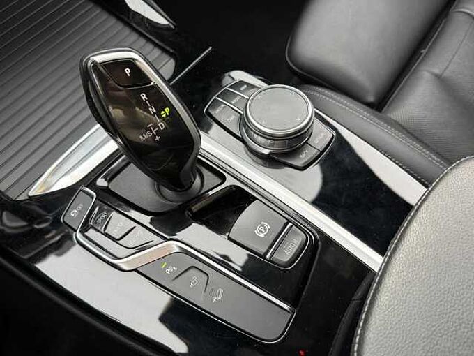 BMW X3 x20d M Sport HUD SuView PanoD.HiFi AHK 20' 20'