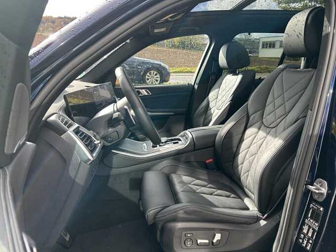 BMW X5 x40d M Sport Pro SuView.SofCl.Pano.Standh.AHK Sportpaket Bluetooth HUD Navi LED Vollleder Klima Standhzg PDC el. Fenster