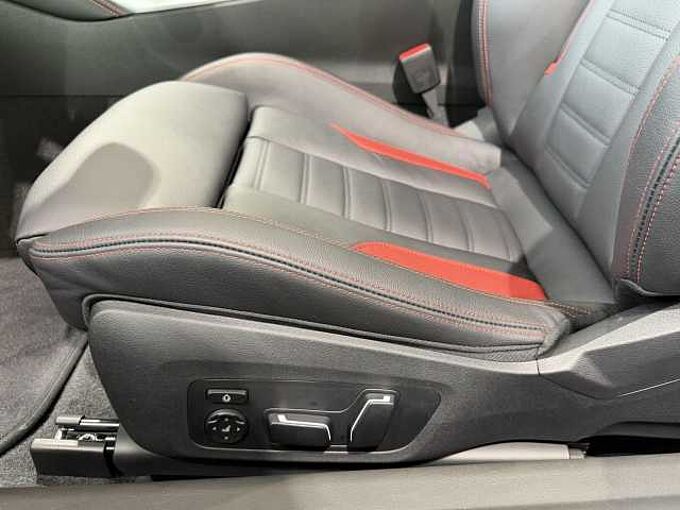 BMW M240i xDr.Coupé M Pro HUD ACC GlasD.P+ Lenkh.H/K M240 Sportpaket Bluetooth Navi LED Vollleder Klima Aktivlenkung PDC el. Fenster