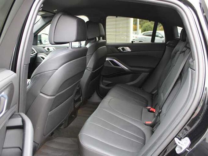 BMW X6 x30d M Sport Iconic M Auspuff 360° HUD Park+