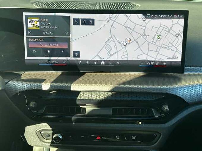 BMW 318i T.M Sport Pro FACELIFT Kamera KomfZ.Har/Kar 318 Sportpaket Bluetooth Navi LED Vollleder Klima Aktivlenkung PDC el. Fenster