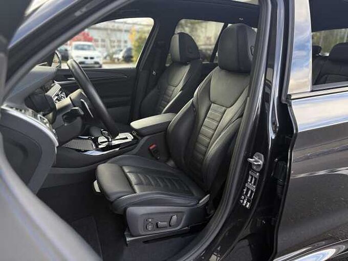 BMW X3 x30d M Sport SurView HUD ACC Laser PanoD.AHK