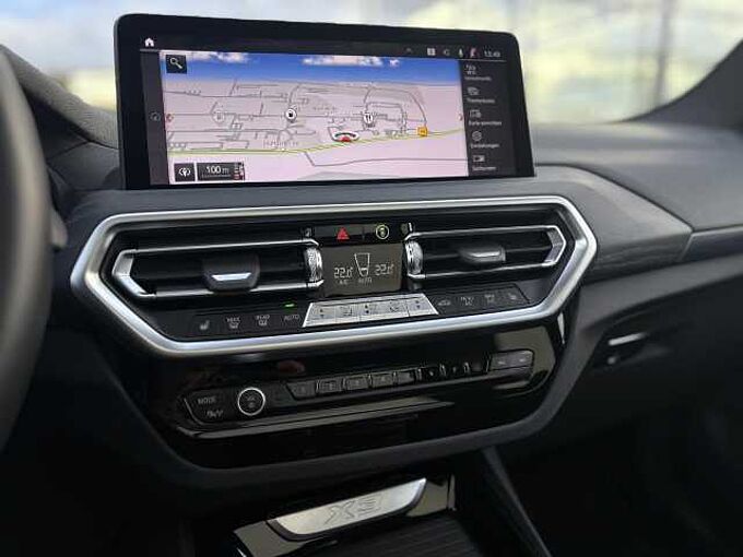 BMW X3 x30d M Sport SurView HUD ACC Laser PanoD.AHK