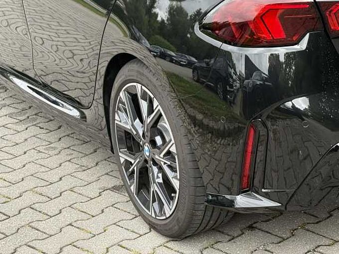 BMW 118d M Sport Pro HUD ACC SuView.Lenkh.H/K AHK18' 118 AHK18' Sportpaket Bluetooth Navi LED Klima PDC el. Fenster