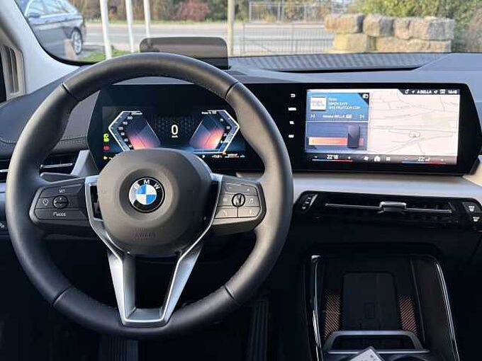 BMW 223i xDrive Active Tourer Bluetooth HUD Navi LED 223 Klima PDC el. Fenster