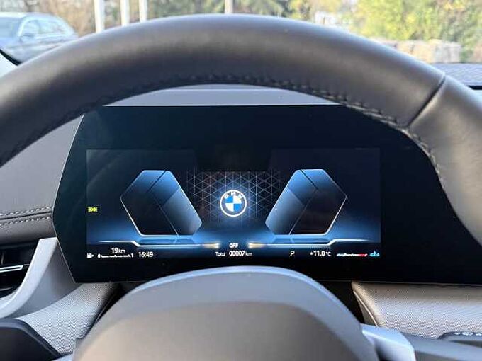 BMW 223i xDrive Active Tourer Bluetooth HUD Navi LED 223 Klima PDC el. Fenster