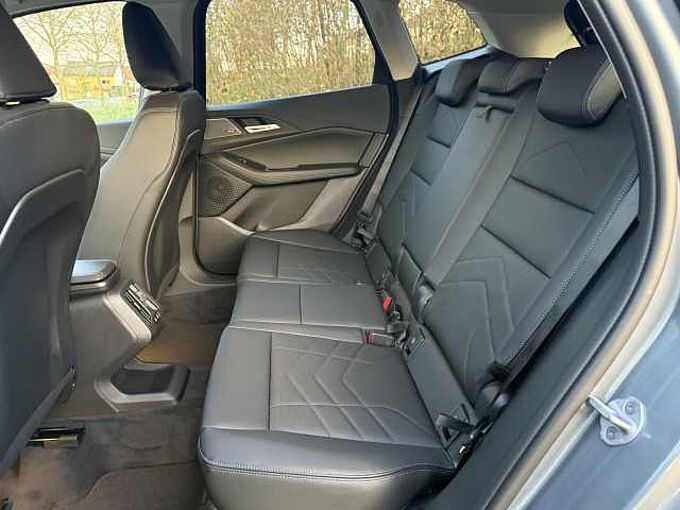 BMW 223i xDrive Active Tourer Bluetooth HUD Navi LED 223 Klima PDC el. Fenster