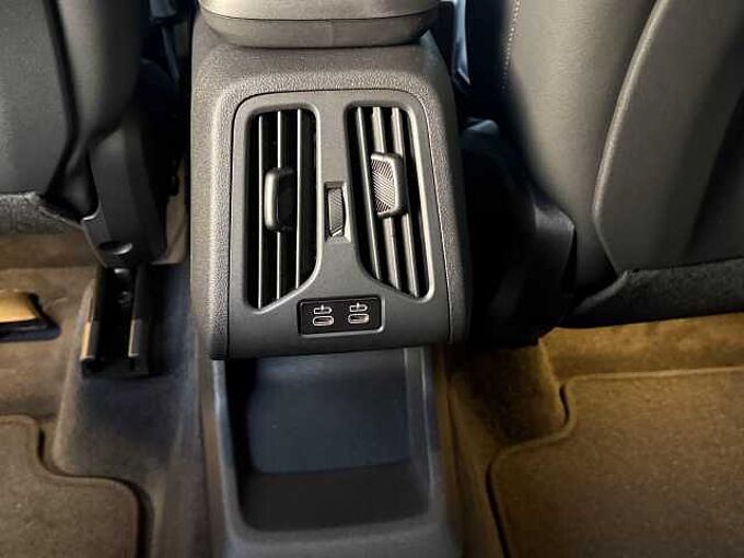 BMW 223i xDrive Active Tourer Bluetooth HUD Navi LED 223 Klima PDC el. Fenster