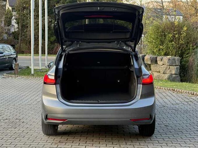 BMW 223i xDrive Active Tourer Bluetooth HUD Navi LED 223 Klima PDC el. Fenster