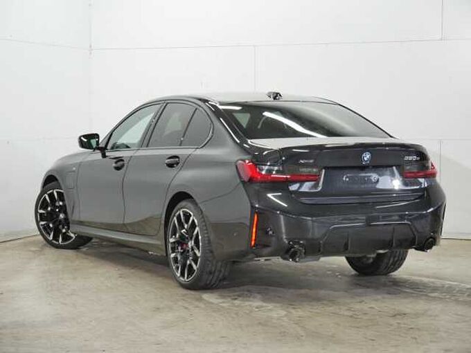 BMW 330e xDr.M Sport Pro HUD ACC SuView.HiFi AHK 19' 330 19' Sportpaket Bluetooth Navi LED Vollleder Klima Aktivlenkung Standhzg PDC