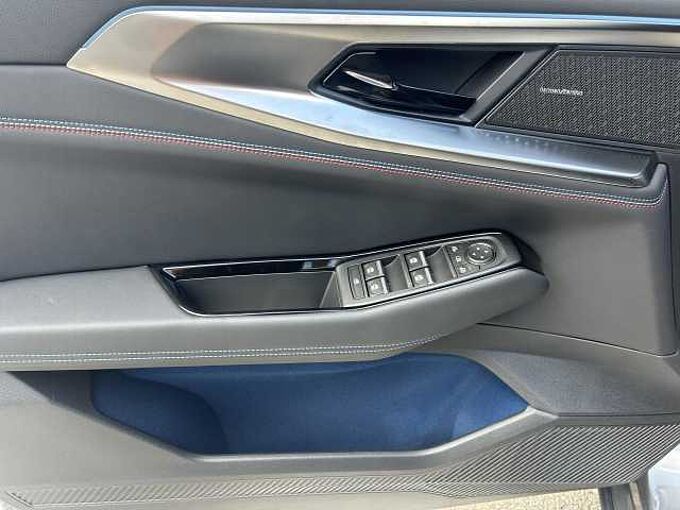 Renault Rafale Esprit Alpine E-Tech Plug-in Hybrid 300 ACC