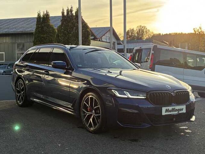 BMW 530i xDr.T. M Sport Pro Ad-LED Kamera Standh.AHK 530 Sportpaket Bluetooth Navi Vollleder Klima Standhzg PDC el. Fenster