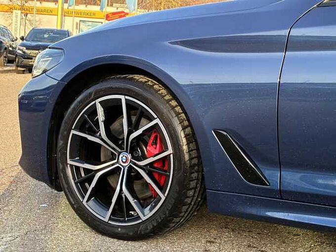 BMW 530i xDr.T. M Sport Pro Ad-LED Kamera Standh.AHK 530 Sportpaket Bluetooth Navi Vollleder Klima Standhzg PDC el. Fenster
