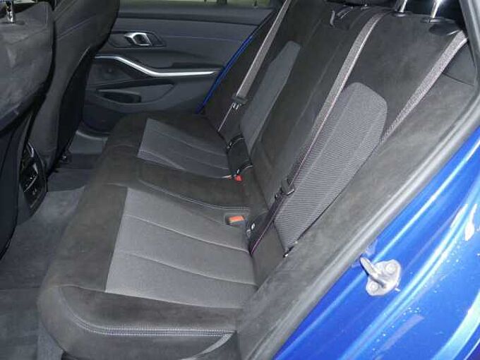 BMW 330e xDr. T.M Sport Pro HUD ACC PanoDach HiFi AHK 330 Sportpaket Bluetooth Navi LED Klima Aktivlenkung Standhzg PDC el. Fenster