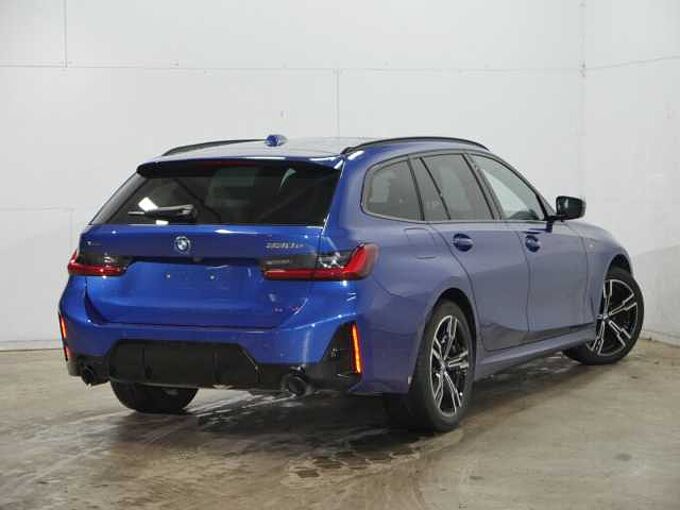 BMW 330e xDr. T.M Sport Pro HUD ACC PanoDach HiFi AHK 330 Sportpaket Bluetooth Navi LED Klima Aktivlenkung Standhzg PDC el. Fenster