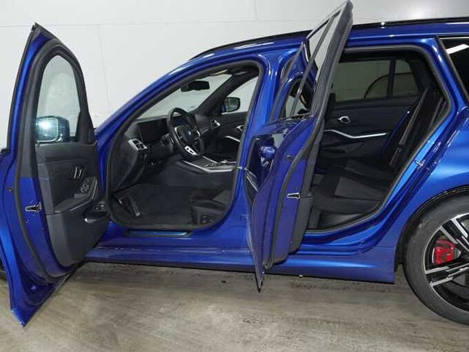 BMW 330e xDr. T.M Sport Pro HUD ACC PanoDach HiFi AHK 330 Sportpaket Bluetooth Navi LED Klima Aktivlenkung Standhzg PDC el. Fenster