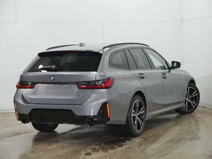 BMW 330e T. M Sport Pro HUD ACC PanoD. SuView H/K AHK 330 Sportpaket Bluetooth Navi LED Klima Aktivlenkung Standhzg PDC el. Fenster