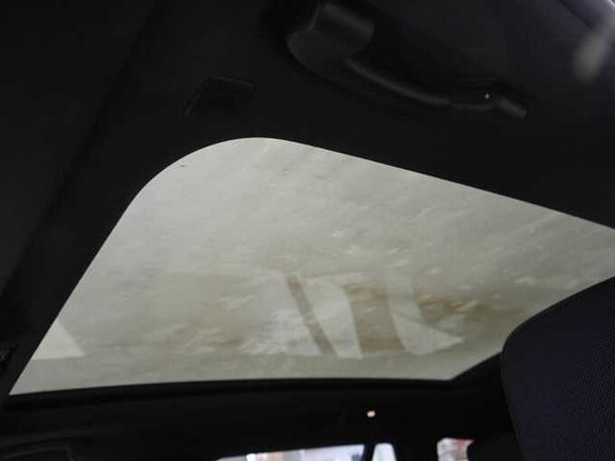 BMW 520d T.M Sport Pro Carbon IntAktivL.PanoD.AHK21' 520 IntAktivL.PanoD.AHK21' Sportpaket Bluetooth HUD Navi LED Klima Aktivlenkung