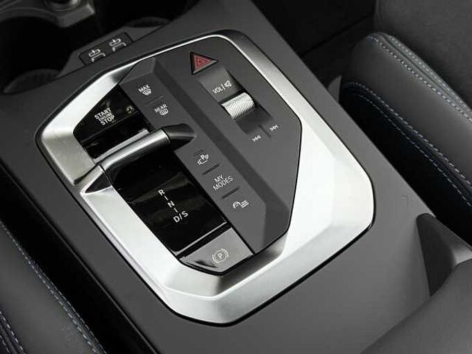 BMW 120 HUD Lenkradh. ACC Sitzh. LED Ha/Ka P+ Navi Sportpaket Klima PDC el. Fenster