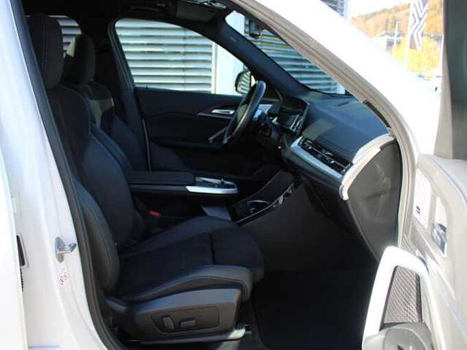 BMW X1 s18i M Sport LivePro HUD ACC 360° ad.LED