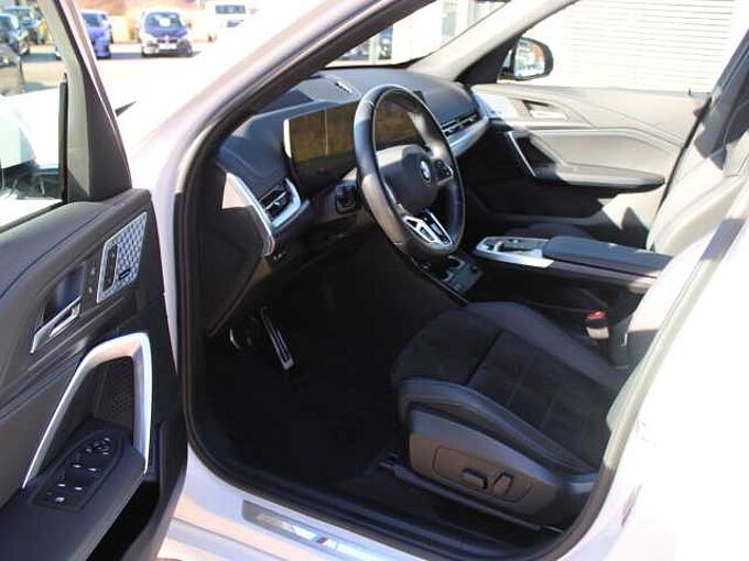 BMW X1 s18i M Sport LivePro HUD ACC 360° ad.LED