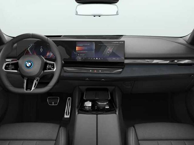 BMW i5 T.e40 M Sport HUD ACC SuView.PanoD.BW AHK 20' 20'