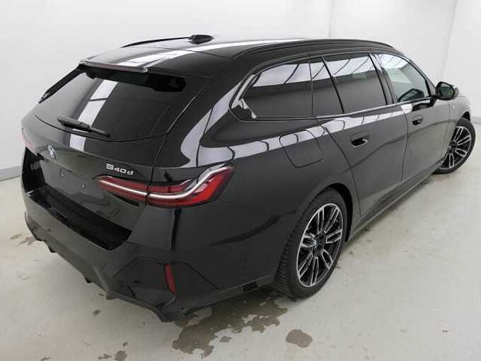 BMW 540d xDr. T.M Sport HUD ACC SuView B&W Standh. AHK 540 Sportpaket Bluetooth Navi LED Vollleder Klima Standhzg PDC el. Fenster