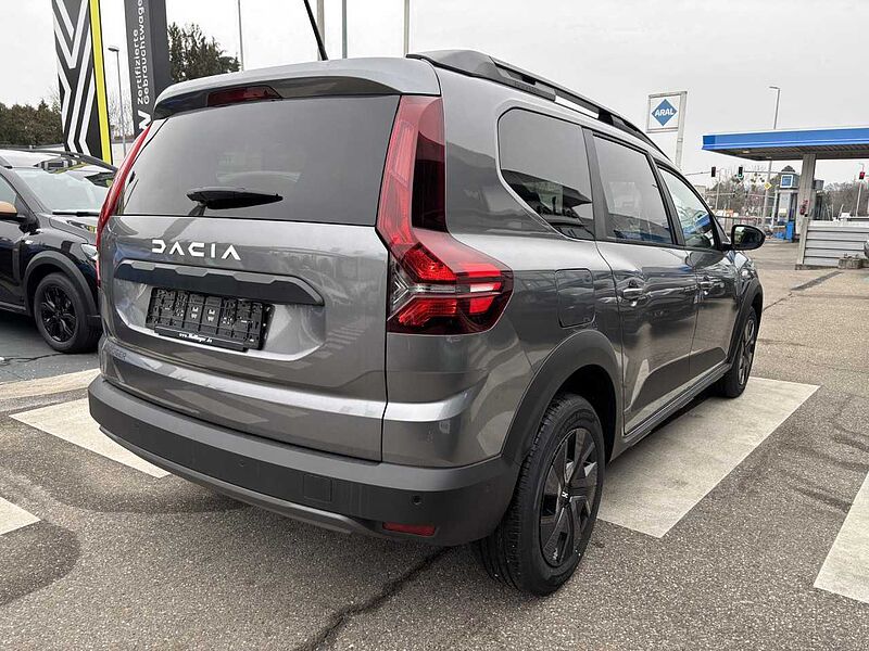 Dacia Expression TCe 110 PDC SHZ Kamera Klimaut. Klima Jogger Bluetooth Einparkhilfe el. Fenster