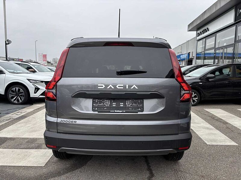 Dacia Expression TCe 110 PDC SHZ Kamera Klimaut. Klima Jogger Bluetooth Einparkhilfe el. Fenster