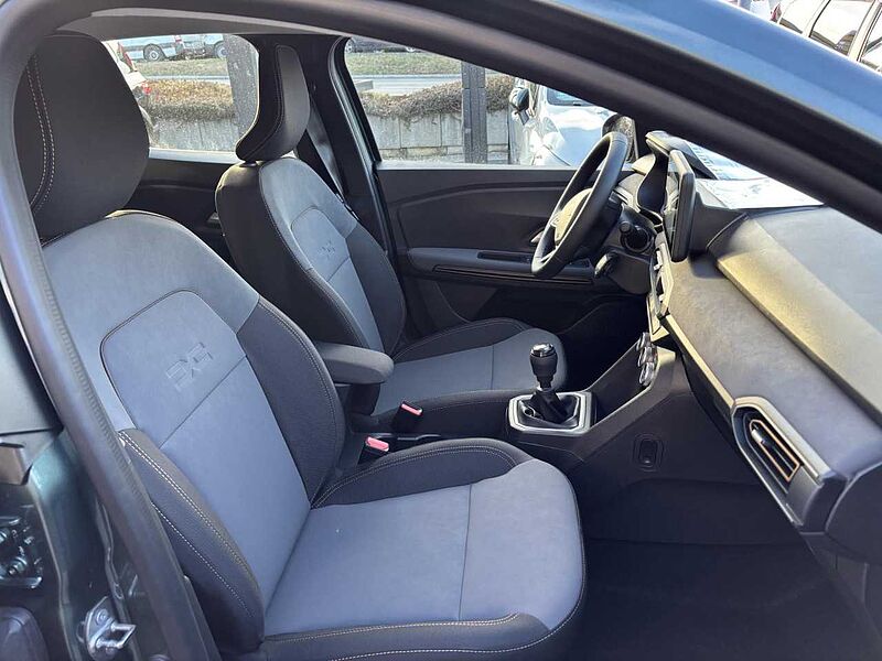 Dacia Stepway Extreme+ TCe 110 NAVI SHZ Keyless PDC LED Sandero Bluetooth Klima Einparkhilfe el. Fenster