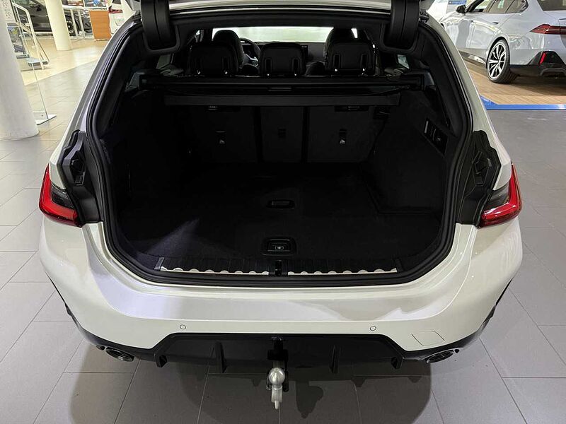 BMW 320d xdrive Touring M Sport Pro HUD ACC AHK 18' 320 18' Sportpaket Bluetooth Navi LED Vollleder Klima Aktivlenkung PDC el. Fenst