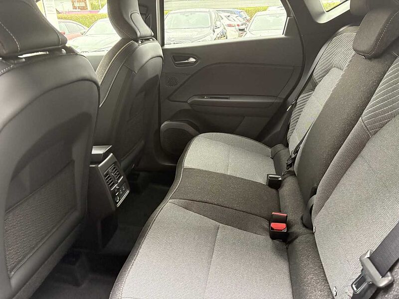 Renault Captur Techno Mild Hybrid 160 EDC Bluetooth Navi LED Klima Einparkhilfe el. Fenster