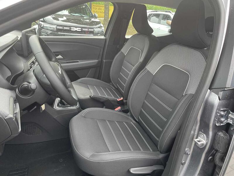 Dacia Sandero Expression TCe 90 CVT WKR Kostenlos Klima Einparkhilfe el. Fenster