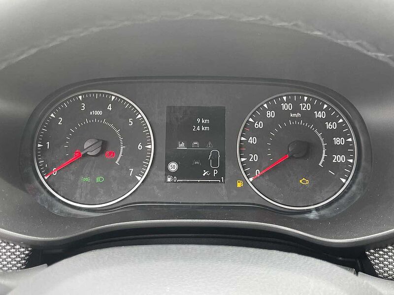 Dacia Sandero Expression TCe 90 CVT WKR Kostenlos Klima Einparkhilfe el. Fenster