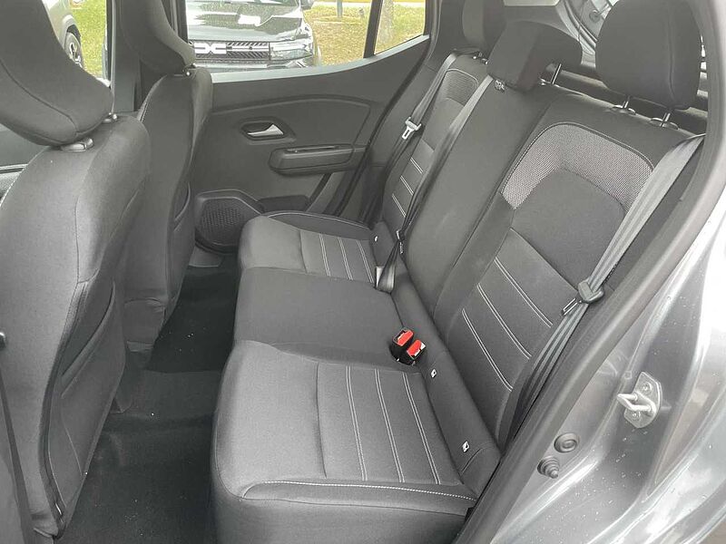 Dacia Sandero Expression TCe 90 CVT WKR Kostenlos Klima Einparkhilfe el. Fenster