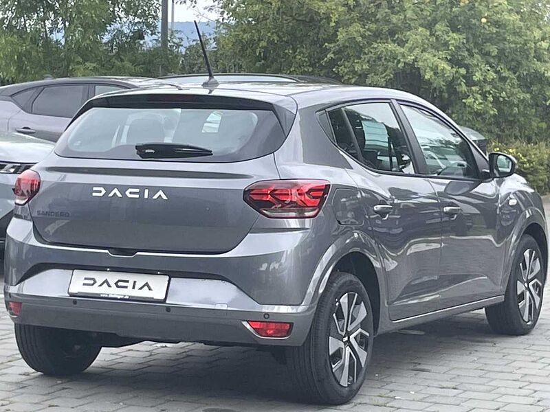 Dacia Sandero Expression TCe 90 CVT WKR Kostenlos Klima Einparkhilfe el. Fenster