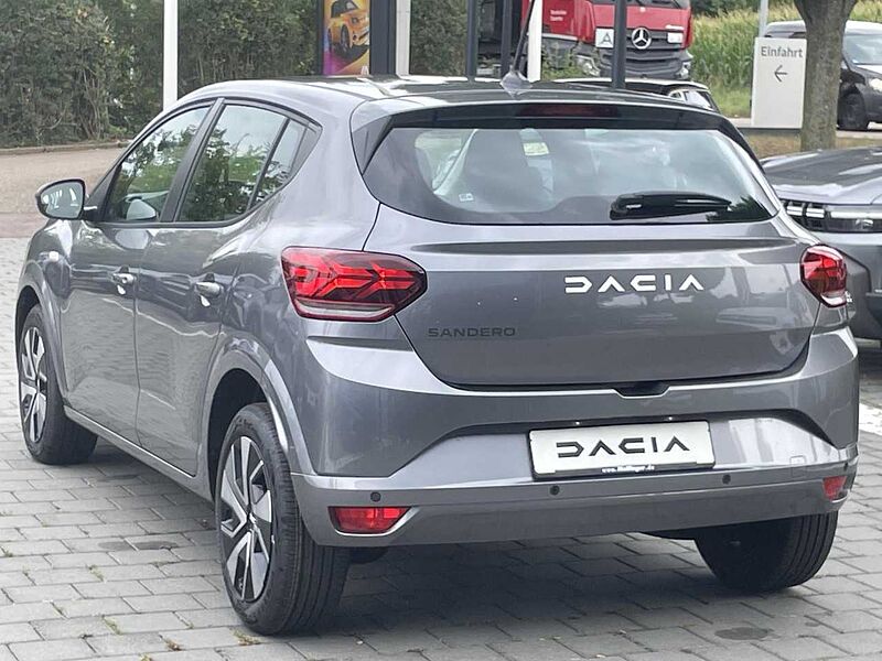 Dacia Sandero Expression TCe 90 CVT WKR Kostenlos Klima Einparkhilfe el. Fenster