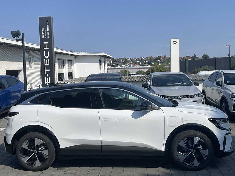 Renault Megane E-TECH 100% ele Techno 220 Comfort Range Bluetooth Navi LED Klima Einparkhilfe el. Fenster