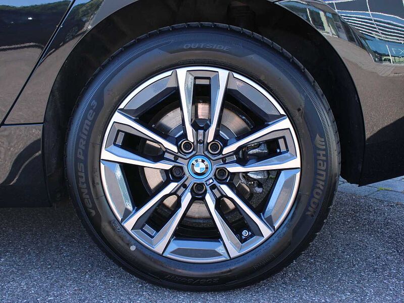 BMW 230e xDr. AT. M Sport HUD ACC SuView PanoD. H/K AHK 230 Active Tourer