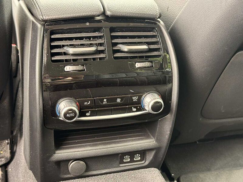 BMW 530i xDr. T.KomfS. HUD ACC Pano. Laser AHK Leas.387 530 Bluetooth Navi Vollleder Klima PDC el. Fenster