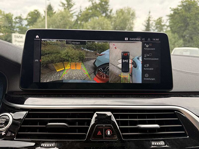 BMW 530i xDr. T.KomfS. HUD ACC Pano. Laser AHK Leas.387 530 Bluetooth Navi Vollleder Klima PDC el. Fenster