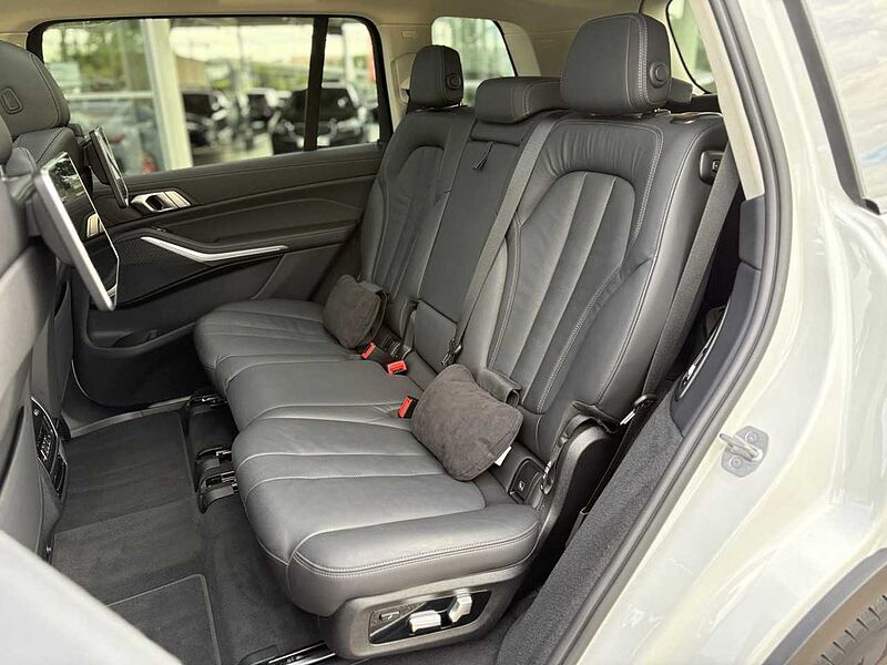 BMW X7 x40d Fond-Ent-Prof. Soft-Cl. Sur-View Standh
